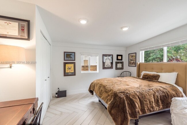 Building Photo - 44 NW 40th St