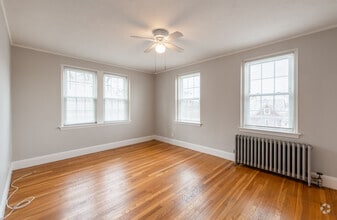 Building Photo - 119 College Ave