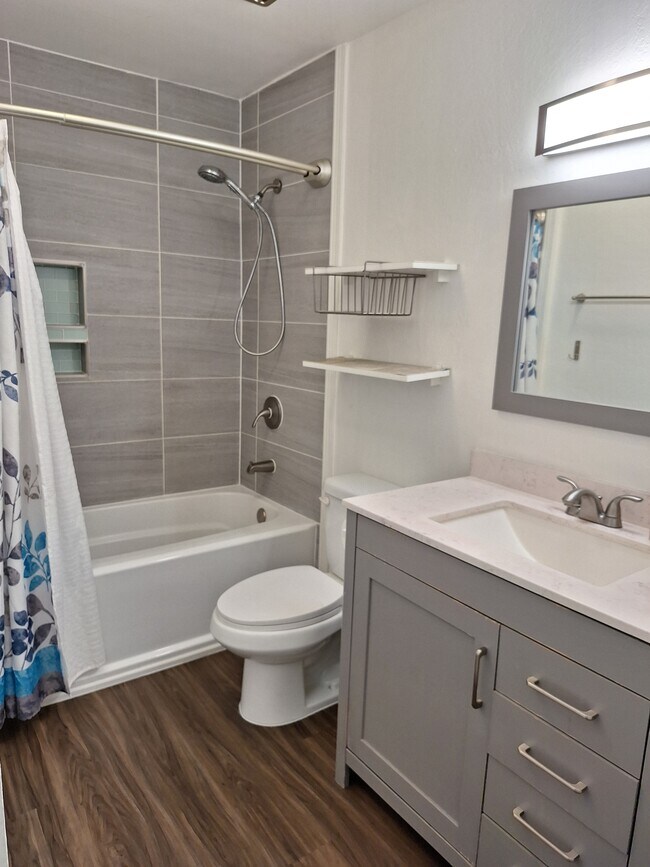 Building Photo - 98-360-360 Koauka Loop