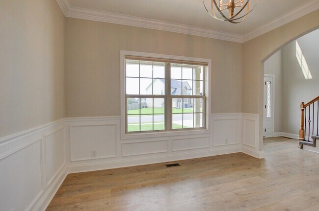 Building Photo - 230 Cotoneaster Ln