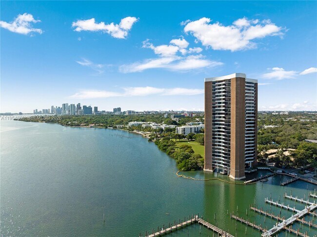 Building Photo - 720 NE 69th St