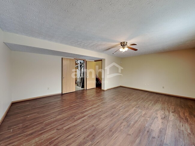 Building Photo - 514 Hannifin Dr