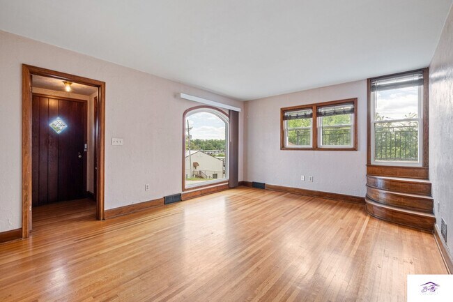 Building Photo - Charming 3 Bedroom Home in Convenient Omaha Location