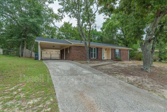 Primary Photo - 3633 Madrid Dr N