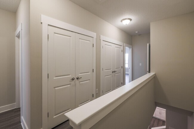 Building Photo - 432 Date Palm Ln