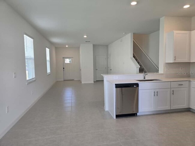 Building Photo - 10135 Trumpet Honeysuckle Wy