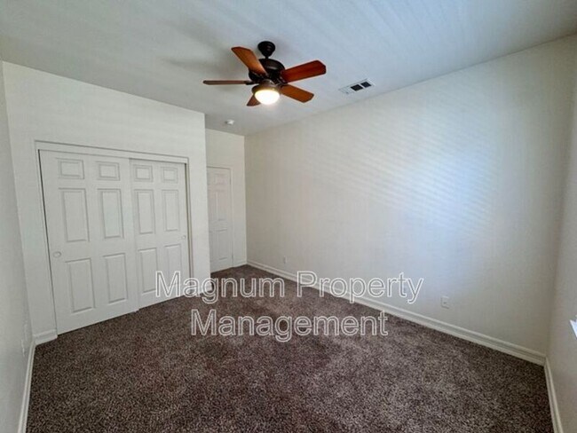 Building Photo - 44780 Rutherford St