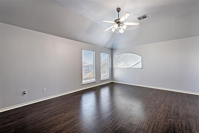 Building Photo - 1624 Summerfield Dr