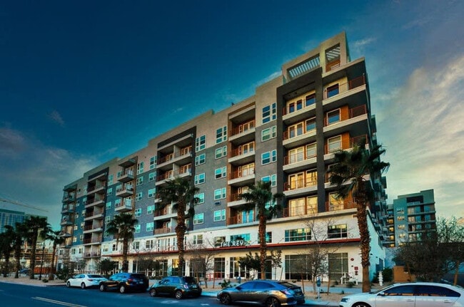 Building Photo - 390 N 2nd Ave