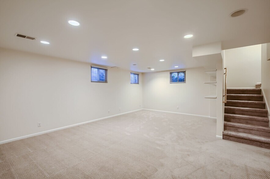 Building Photo - 1538 Chambers Dr