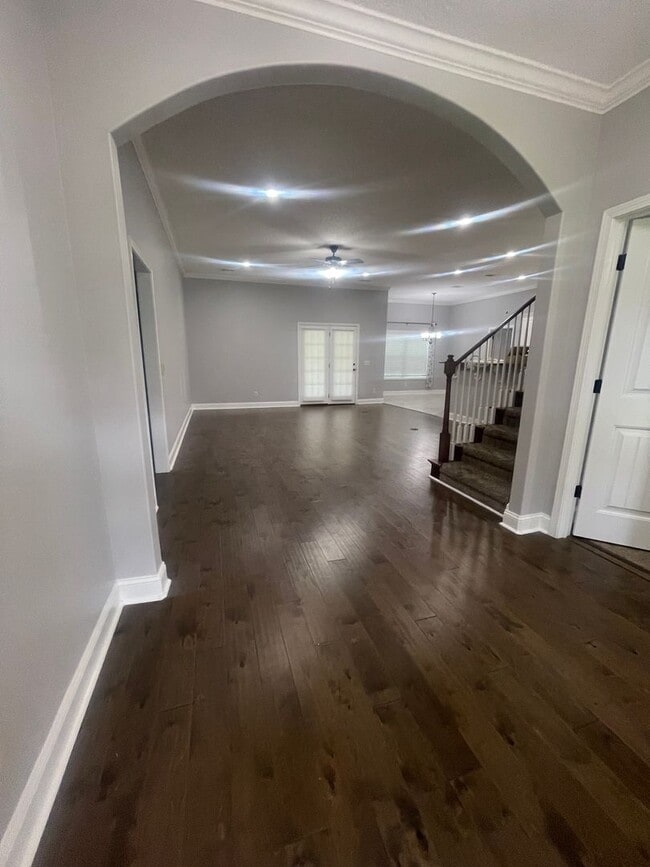 Building Photo - 24 Port Richey Way