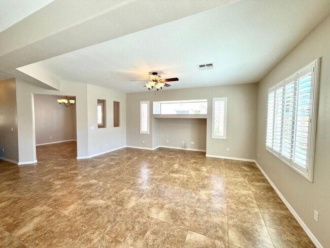 Building Photo - 17455 W Meadow Ln