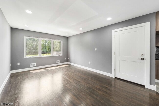 Building Photo - 1117 Chestnut St