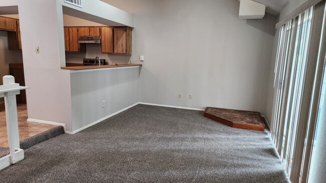 Building Photo - 7097 Greenway Chase St