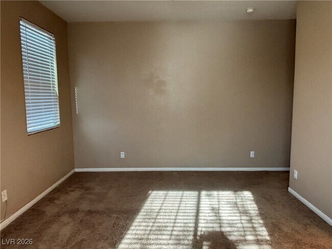 Building Photo - 6260 Huntington Ridge Ave