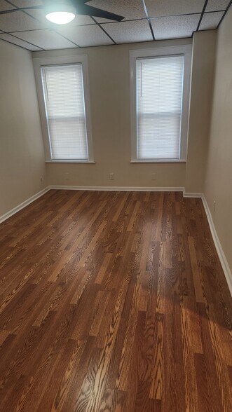 Building Photo - 19 Brighton Ct