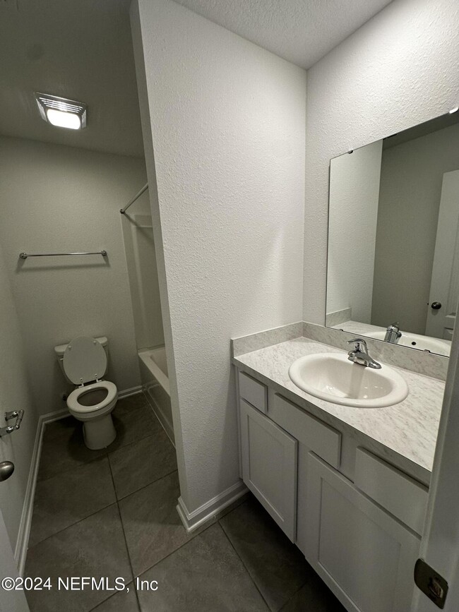 Building Photo - 35 Tidal Bch Ave