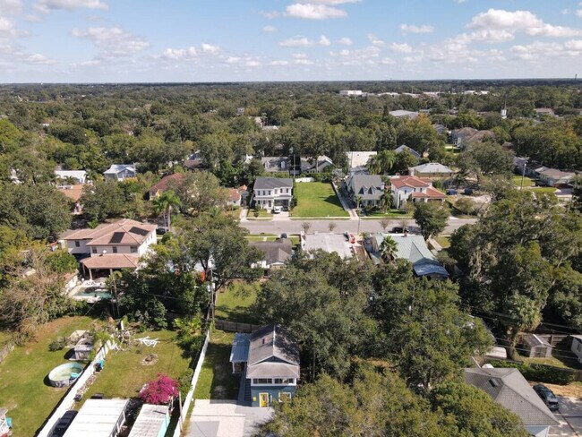 Building Photo - 173 S Orange Ave