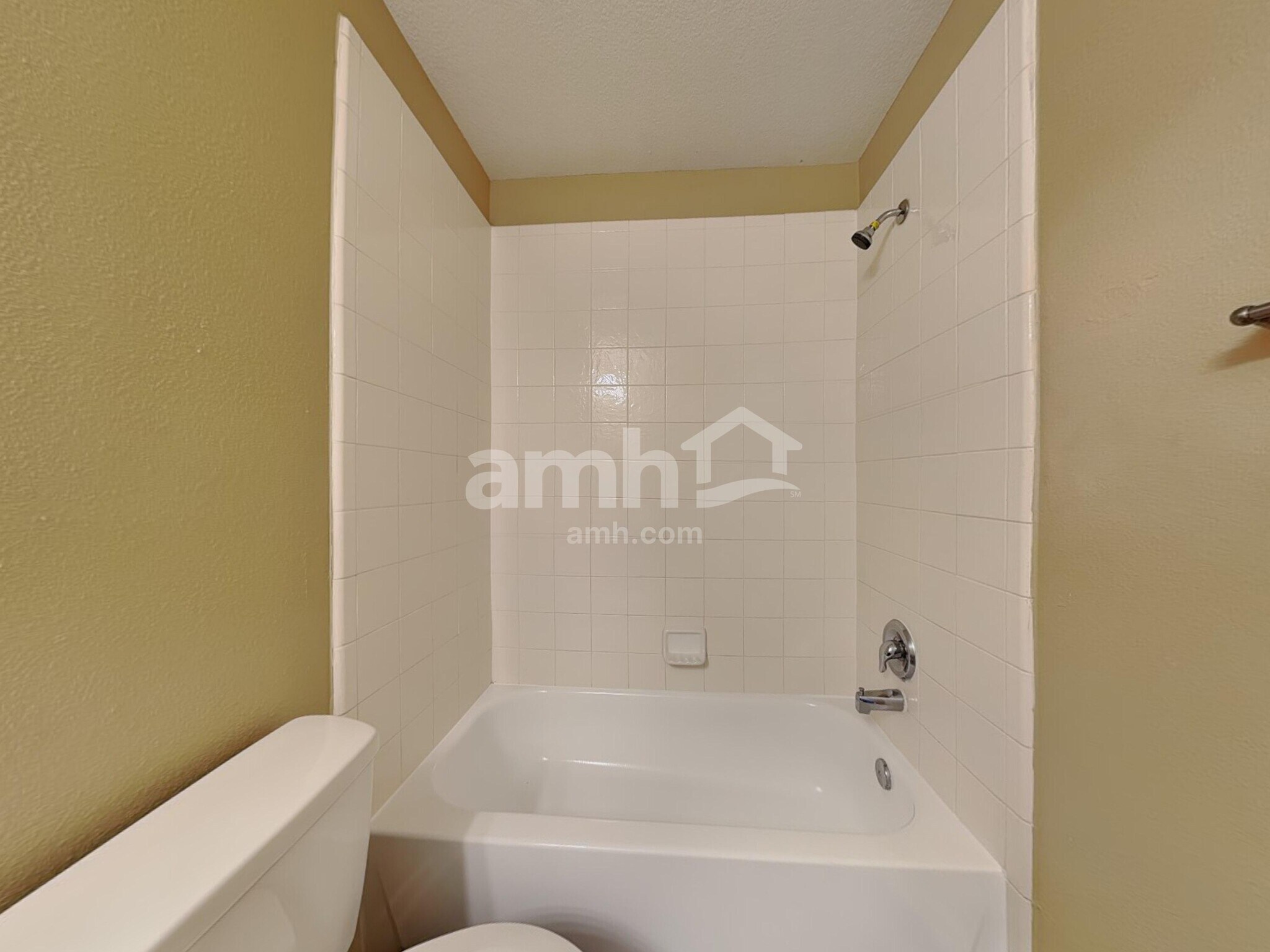 Building Photo - 22927 Lily Creek Dr