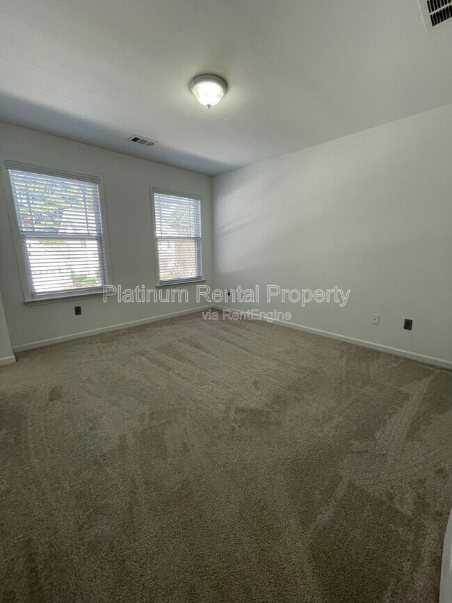 Building Photo - 3442 Old Towne Ln
