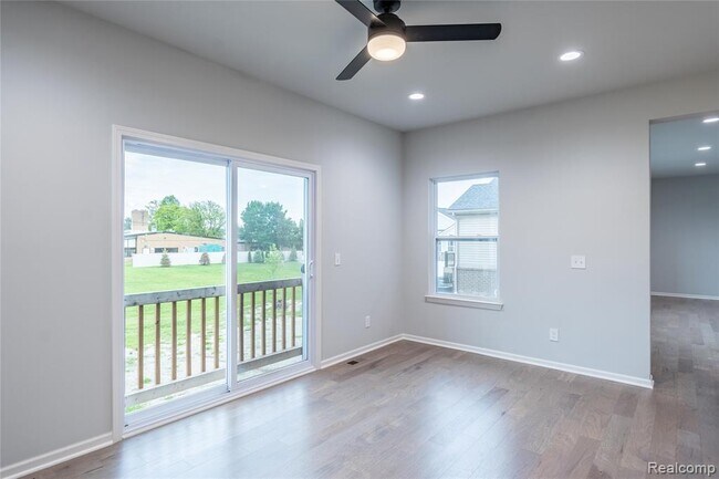 Building Photo - 24180 Liberty Hill Dr