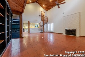 Building Photo - 9319 Oak Ledge Dr