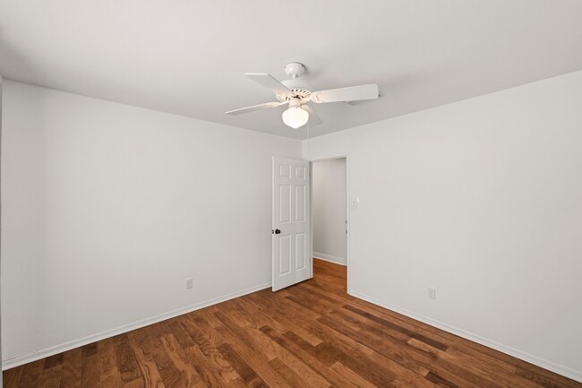 Building Photo - 6131 Yarwell Dr