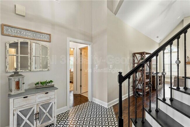 Building Photo - 203 Lenox Dr