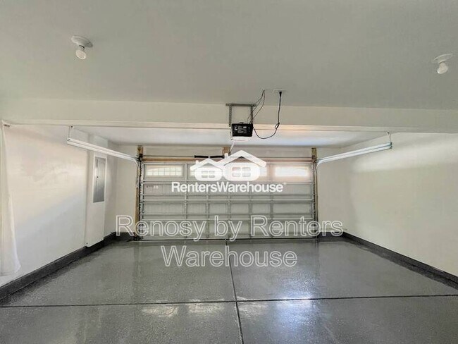 Building Photo - 521 Charles Porteus Ln