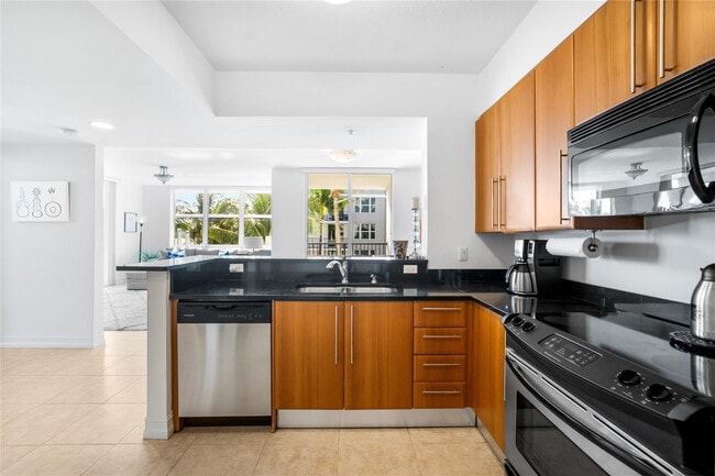 Building Photo - 101 SE 20th Ave