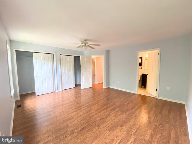 Building Photo - 618 Shropshire Dr