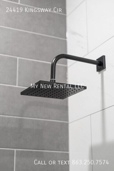 Building Photo - 24419 SW Kingsway Cir