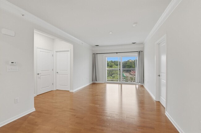 Building Photo - 110 Trotter Rd