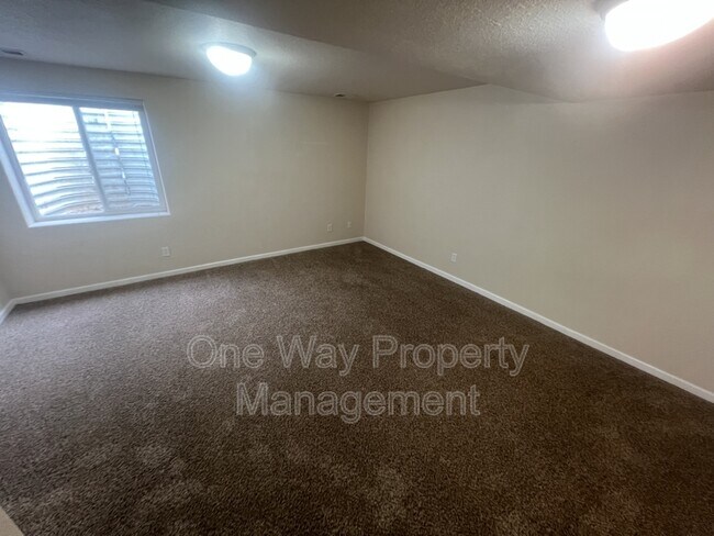 Building Photo - 3320 Barbera St