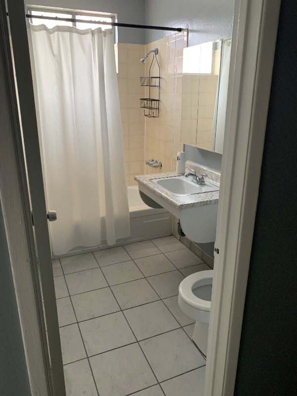 Building Photo - 3709 Gibson Rd