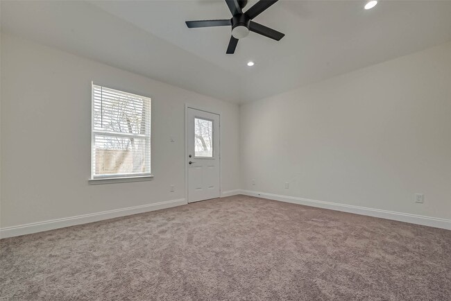 Building Photo - 7339 Krueger Rd