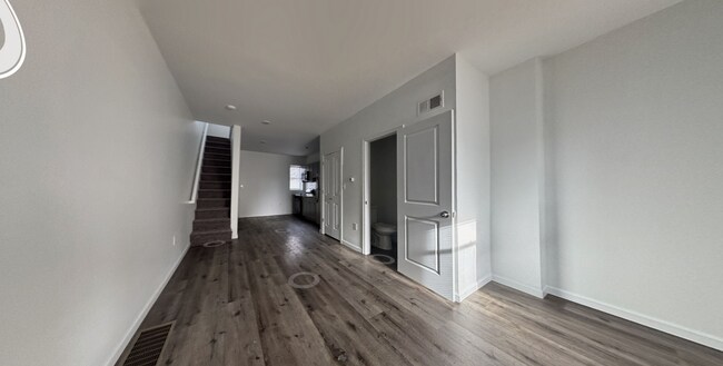 Building Photo - Modern Philly Townhouse w/ Luxury Finishes
