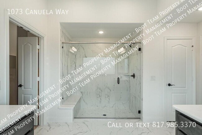 Building Photo - 1073 Canuela Way