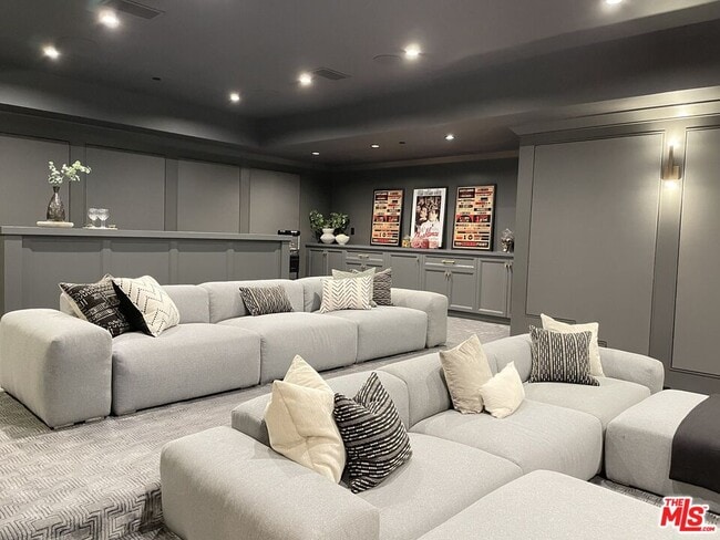 Building Photo - 12730 Hanover St