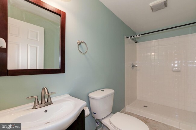 Building Photo - 7238 Stover Ct