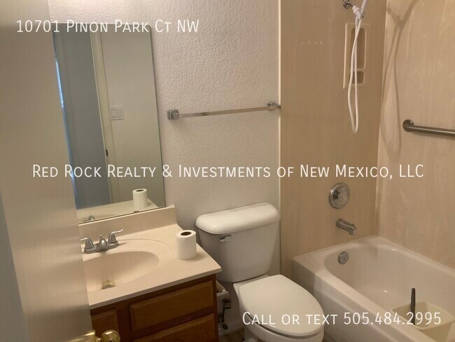 Building Photo - 3 bedroom home in NW ABQ now available