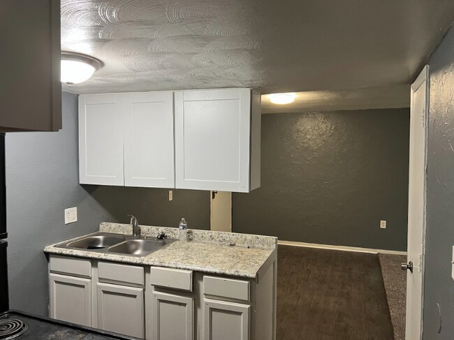 Building Photo - 2924 N Verity Pky