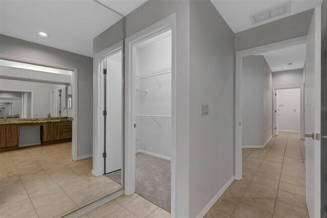 Building Photo - 4044 Penshurst Park