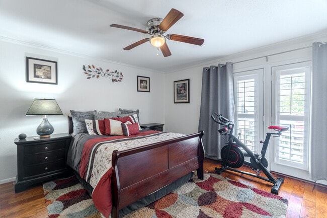 Building Photo - 6339 Del Monte Dr