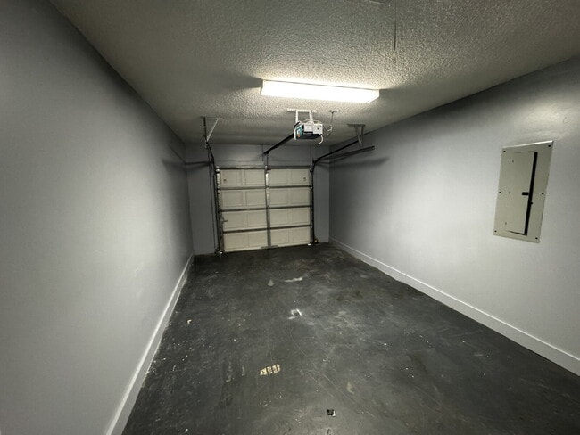 Building Photo - Home for Rent