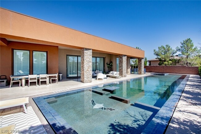 Building Photo - 69 Hawk Ridge Dr