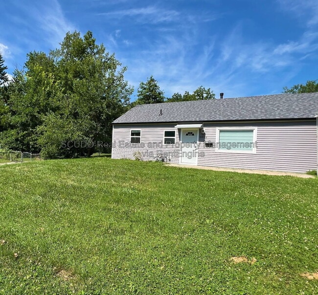 Building Photo - 5802 N Park Ave