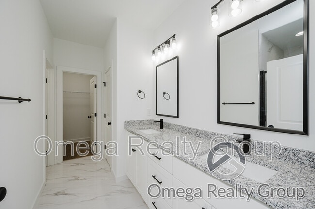 Building Photo - 117 Trifecta Dr