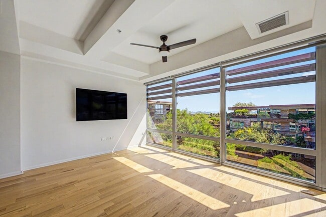 Building Photo - 7151 E Rancho Vista Dr