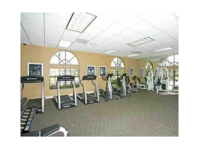 Building Photo - 1473 Lake Crystal Dr